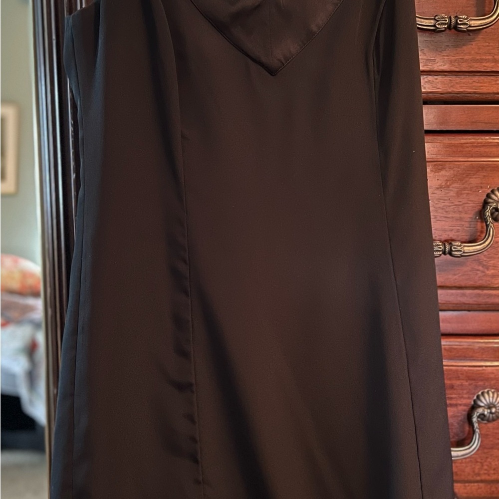 Black Sheath Sleeveless Cocktail Dress - Feather hem